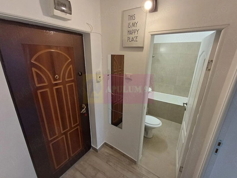 Garsoniera, renovata si mobilata Grand Arena metrou Aparatorii Patriei